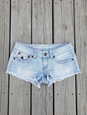 Mossimo Supply Co. Low Rise Cheeky Denim Shorts Size 5 - Fit 6